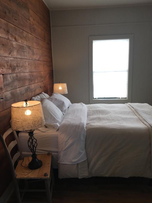 Saddle Creek Cabins Roznov