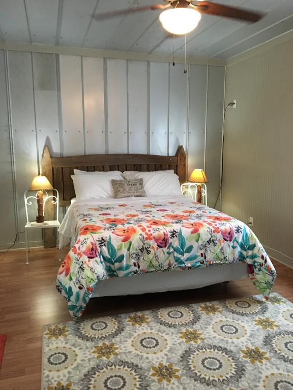 Saddle Creek Cabins Holiday home *